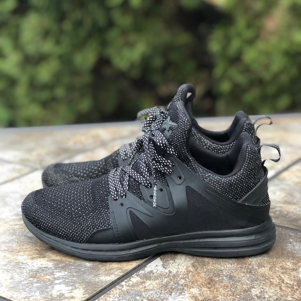 APL Lululemon Black Ascend Sneakers Sz 10